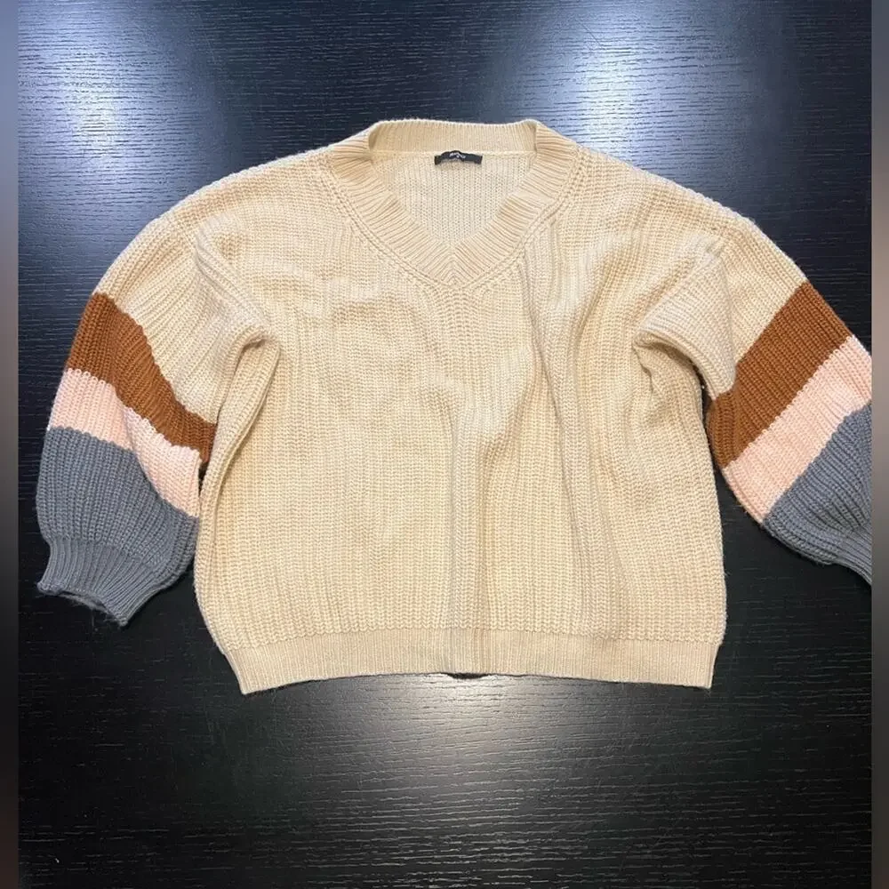 Marbetia Medium Colorblock V Neck Sweater